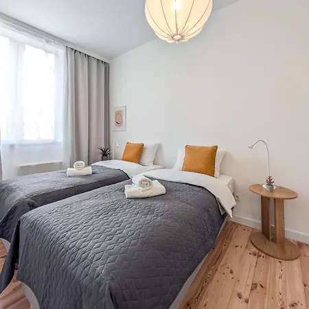 Hallera 57 Urban By Bookinghost