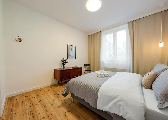 Apartment Hallera 57 Urban By Bookinghost Breslau